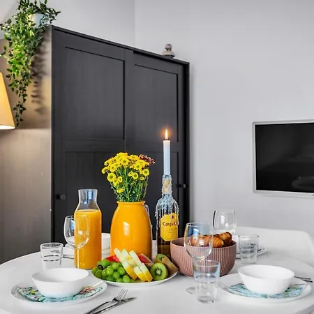 Appartement Design District W King Bed, Netflix, Tram And Bus Nearby